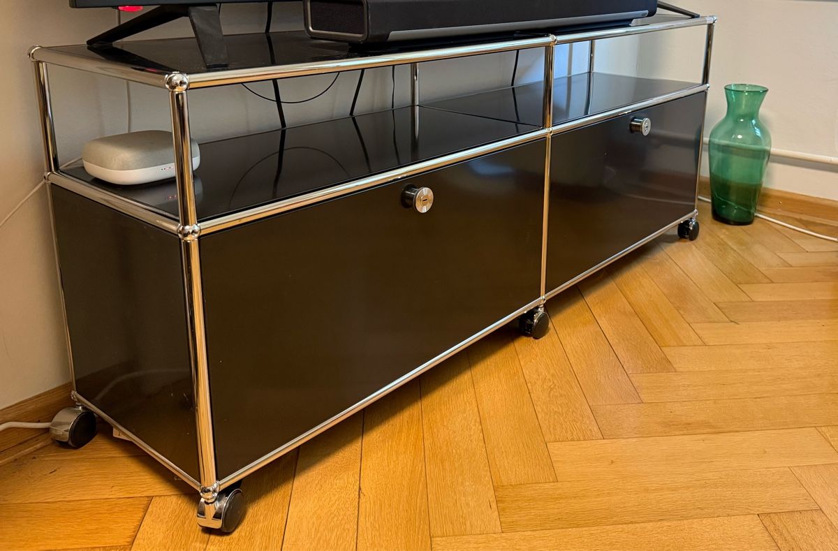 USM Mobili TV: USM Haller Sideboard  – Usato da Basel venduto da mic_dch6