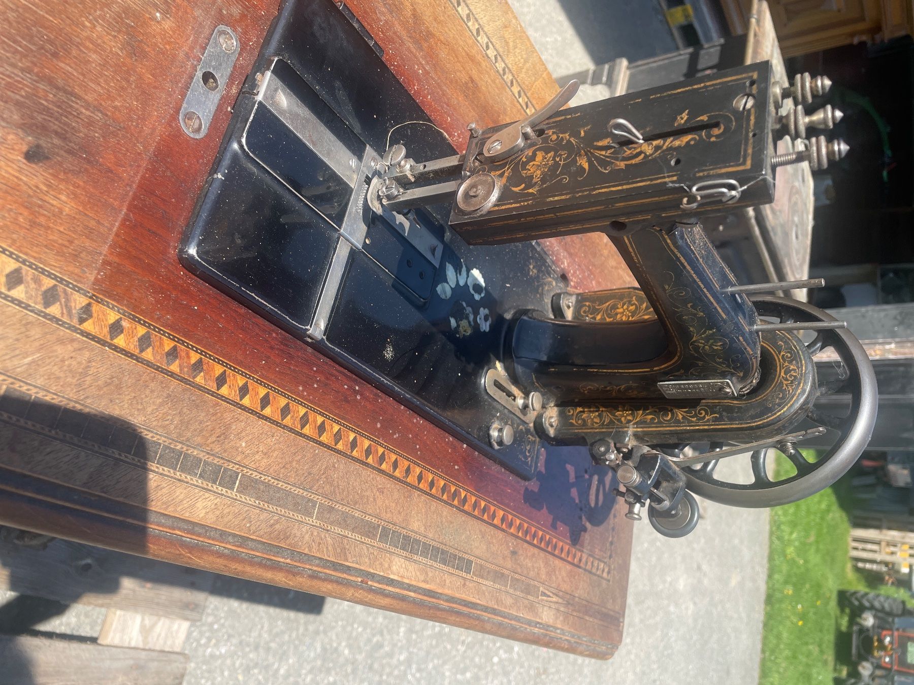 Macchine da cucire: Machine à coudre ancienne Gritzner, pièce de collection – Usato da Bex venduto da titefolie 1