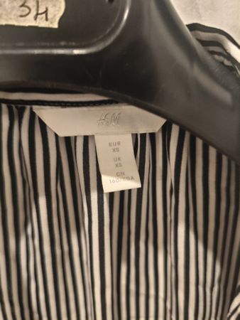 Camicia H&M a righe bianche e nere taglia XS usata