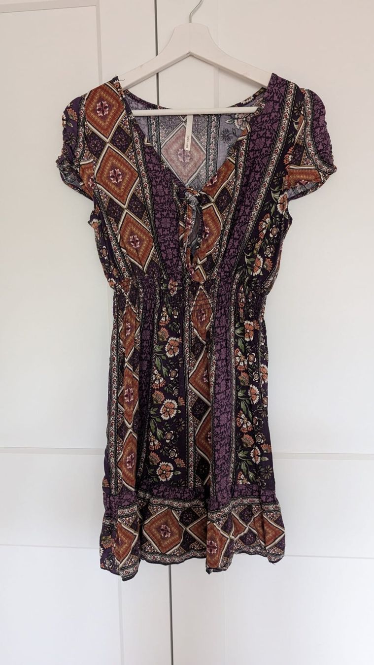 Robes: Damen Kleid mit Ethno-Muster, Grösse S – D'occasion à Au SG par and_cra