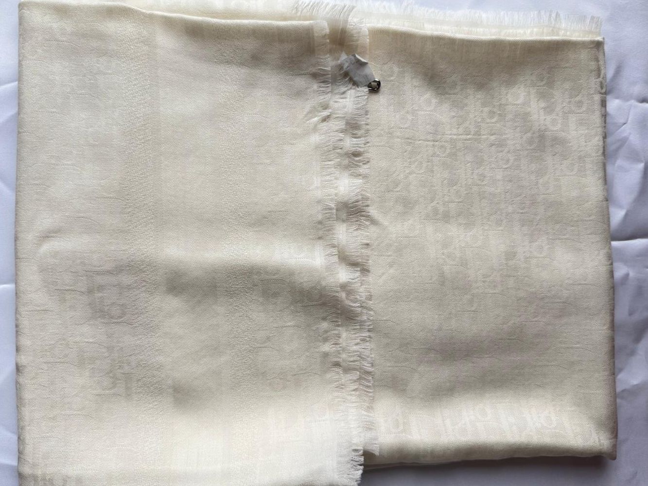 Dior Foulard & Sciarpe: Dior Schal schimmernd beige – Usato da Oberarth venduto da SSS. 4