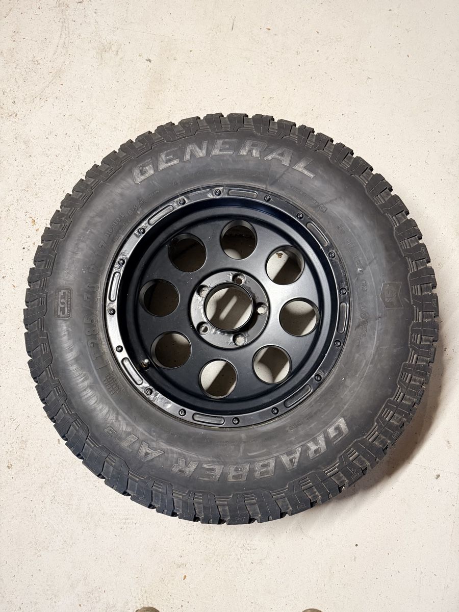 Pneumatici & Ruote complete: Roues complètes Dodge Ram – Usato da Donneloye venduto da Edelweiss_jeep 1