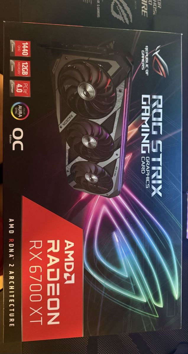 Asus Schede grafiche: Rx6700xt Wie neu – Usato da Hägendorf venduto da kad_5nl6 1