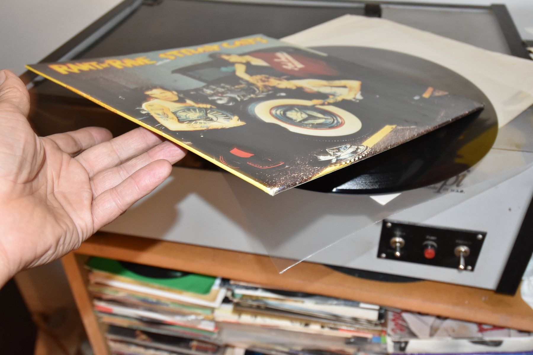 Dischi in vinile: Stray Cats – Rant N' Rave VG(+)/VG – Usato da Pfaffhausen venduto da mono_rec 4