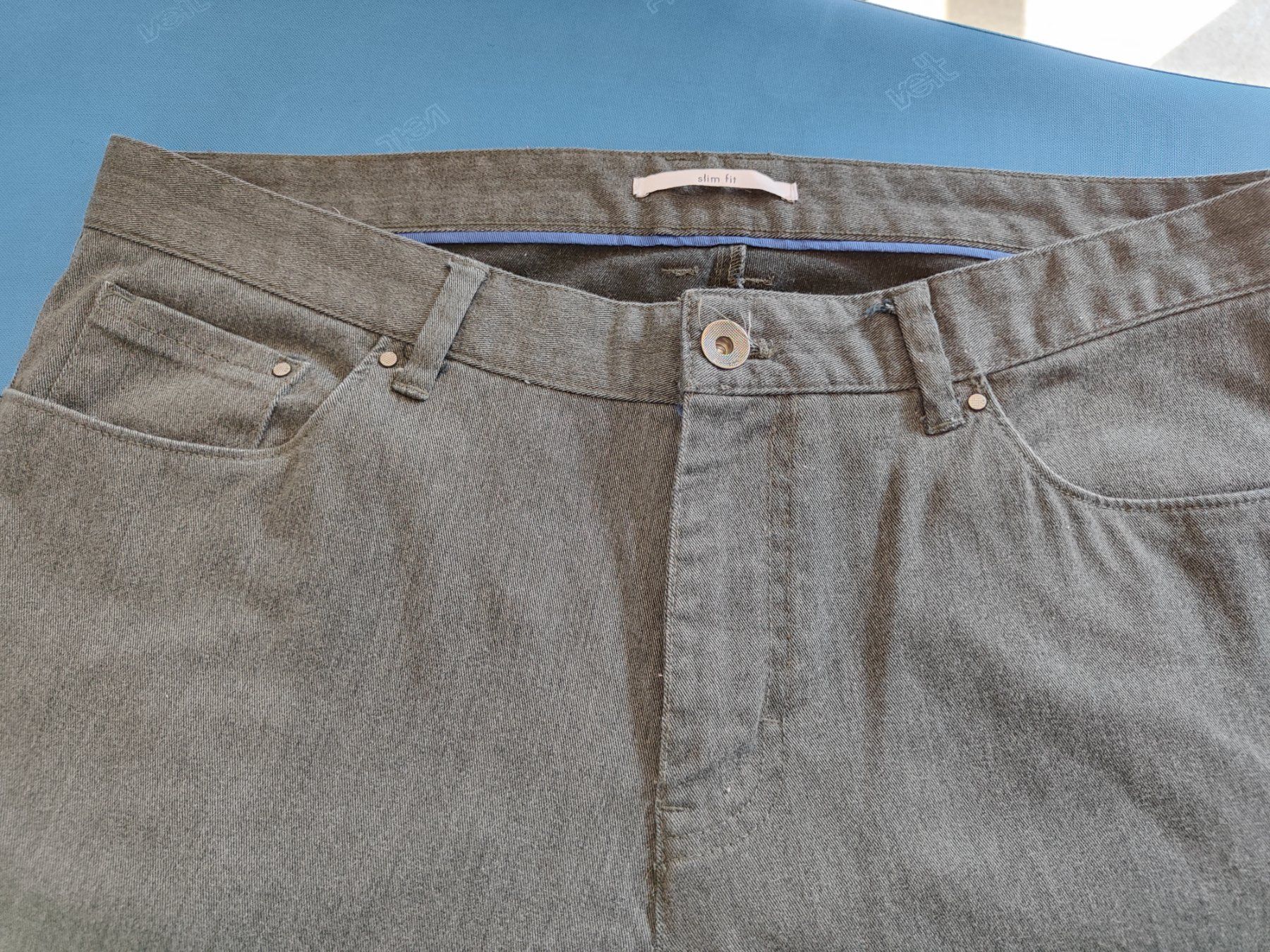 Calvin Klein Pantaloni: CK Herrenhose GR 43/32 – Usato da Langnau am Albis venduto da Judithsebi
