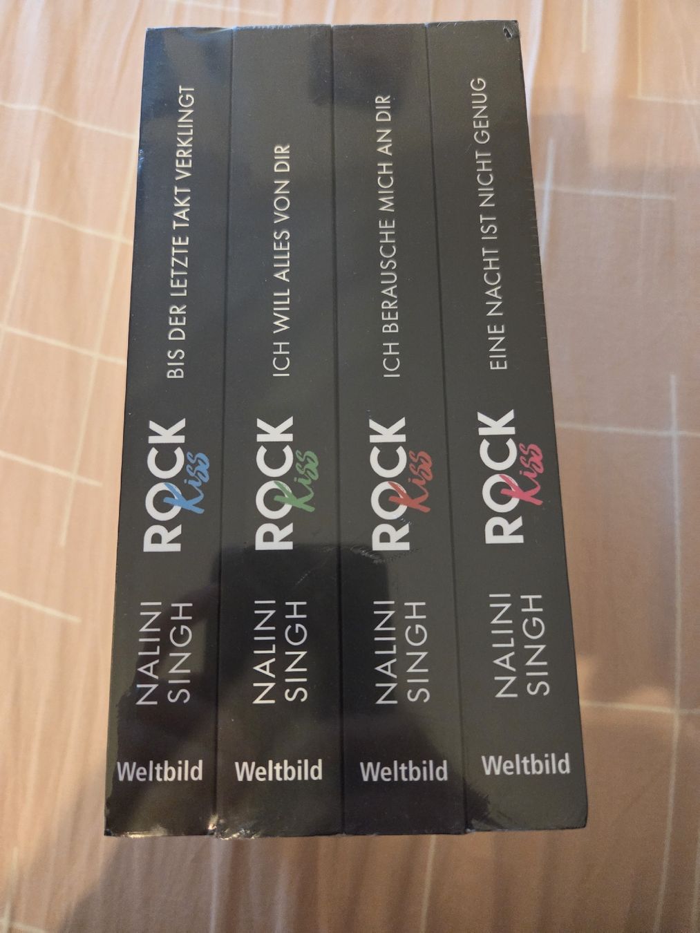 Bücher: Buchreihe von Nalini Singh - Originalverpackt – Neu und originalverpackt aus Leuggern von Raheell 1