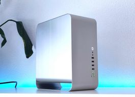 Apple Style Gaming PC/ AMD Ryzen & 16GB Grafik / 32GB Ram