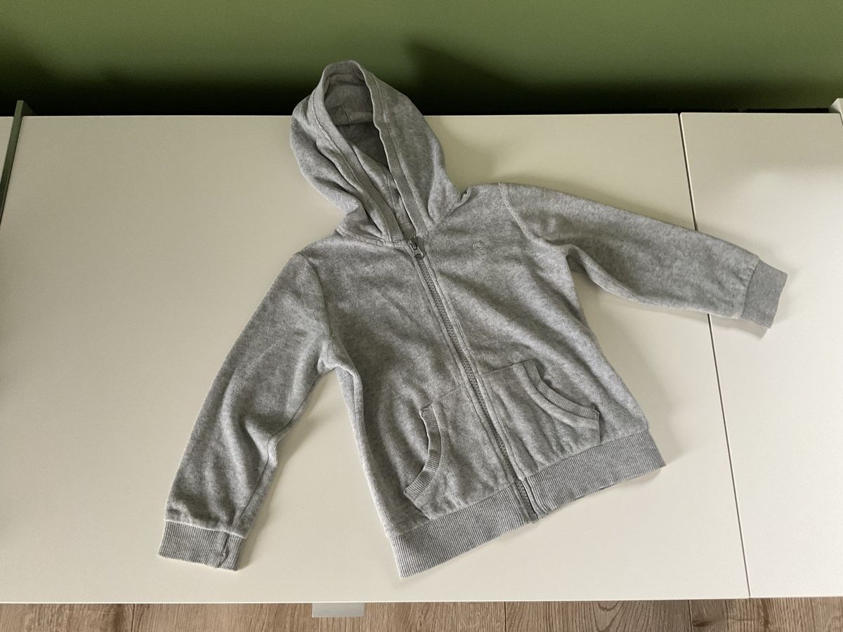Benetton Giacche: Jäckchen Benetton Gr. 98/104 – Usato da Pfäffikon ZH venduto da Ben0707
