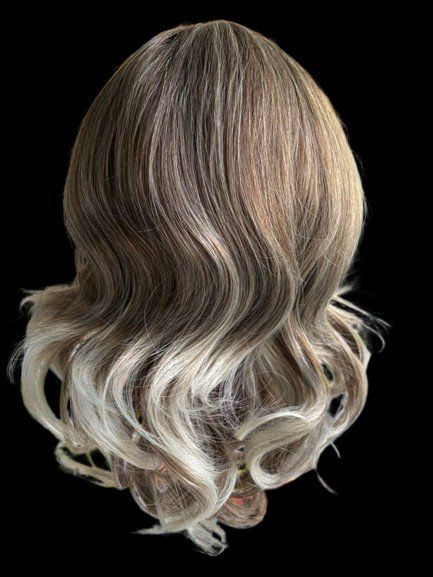Parrucche: Braun-Blonde Perrücke mit Front Lace – Usato da Zug venduto da SwissLegoShop