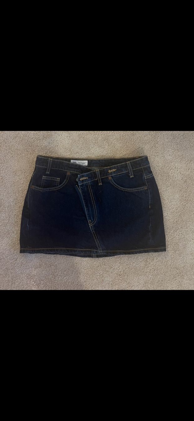 Zara Röcke: ZARA Jeansrock dunkelblau Grösse M guter Zustand – Neu (gemäss Beschreibung) aus Eglisau von angelaaiss