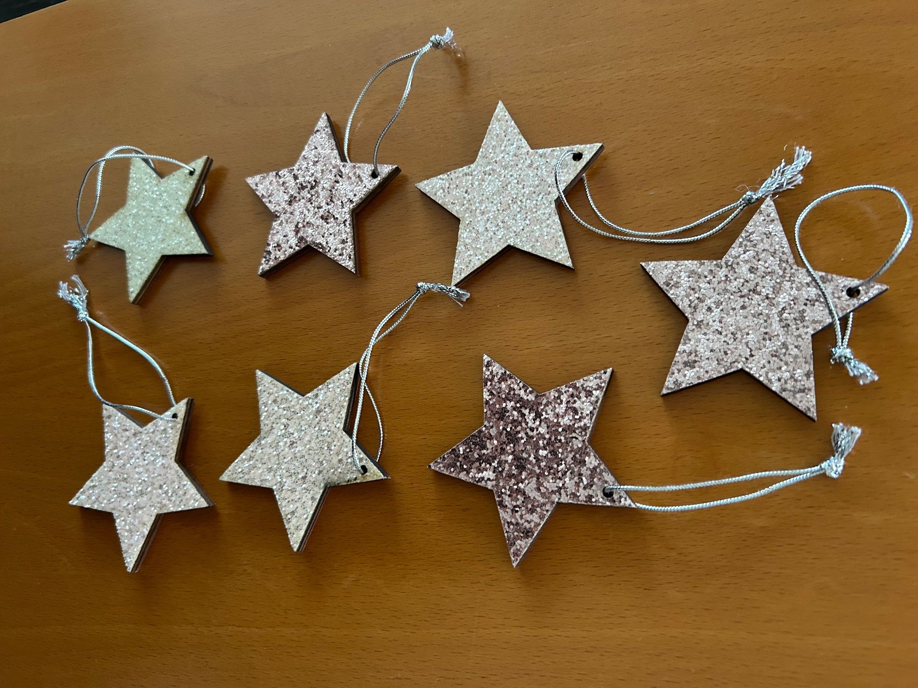 Toutes les décorations: 7 Stück Glitzersterne – D'occasion à Olten par Pablo7 1