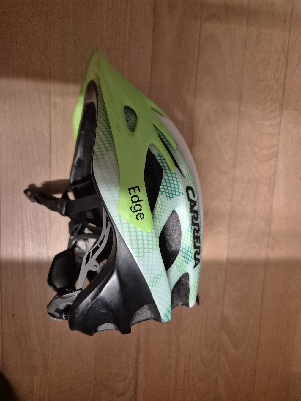 Carrera Caschi: Velohelm – Usato da Englisberg venduto da senta67 1