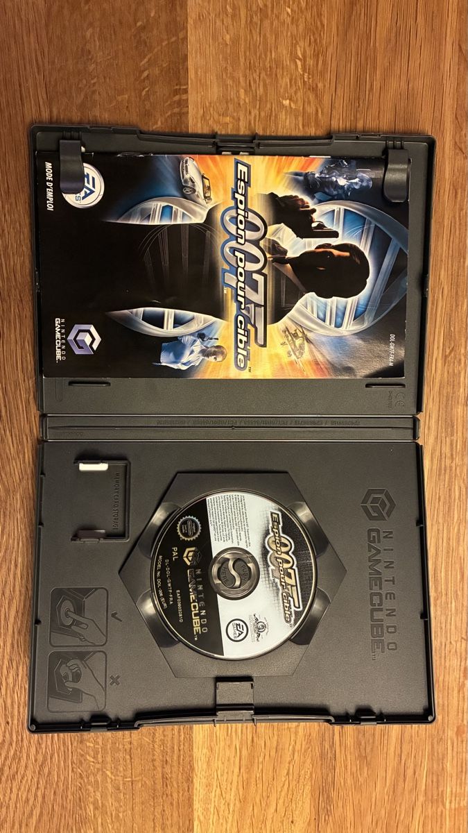 Nintendo Spiele: Jeu GameCube 007 Espion Pour Cible Nintendo – Gebraucht aus Zürich von bocusio 1