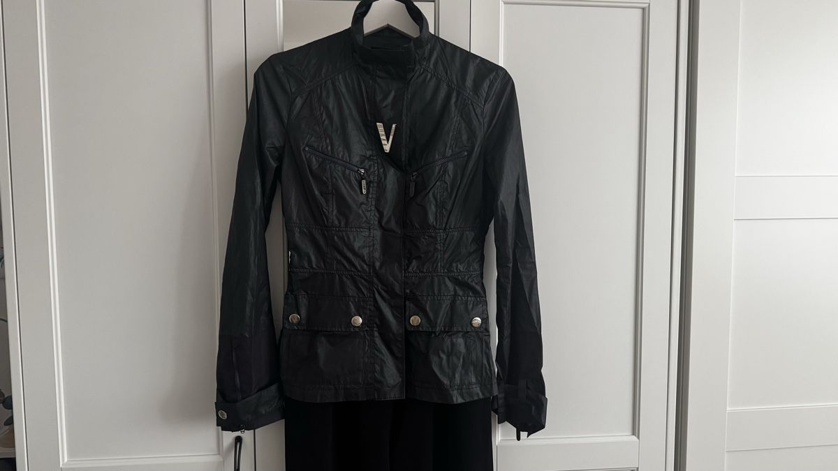 Versace Giacche: Versace Sport Jacket - Size XS - Great Condition - Stylish – Usato da Dietikon venduto da sar_f87k