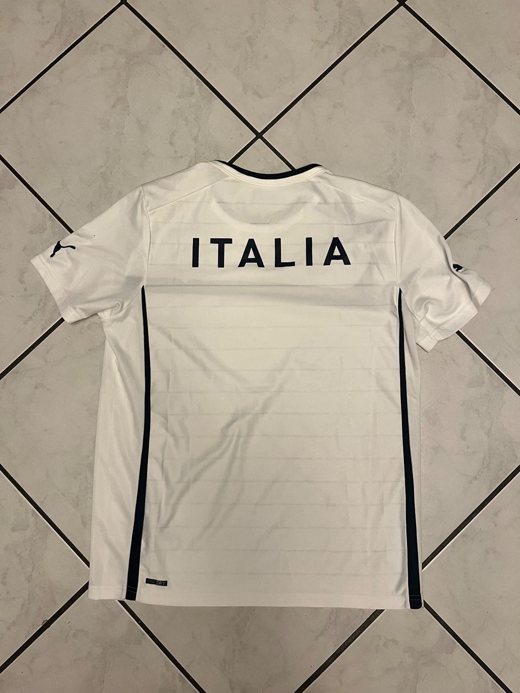 Puma Canottiere & Pantaloni: Maillot de foot - Italie – Usato da Alle venduto da mar_yl9x 1