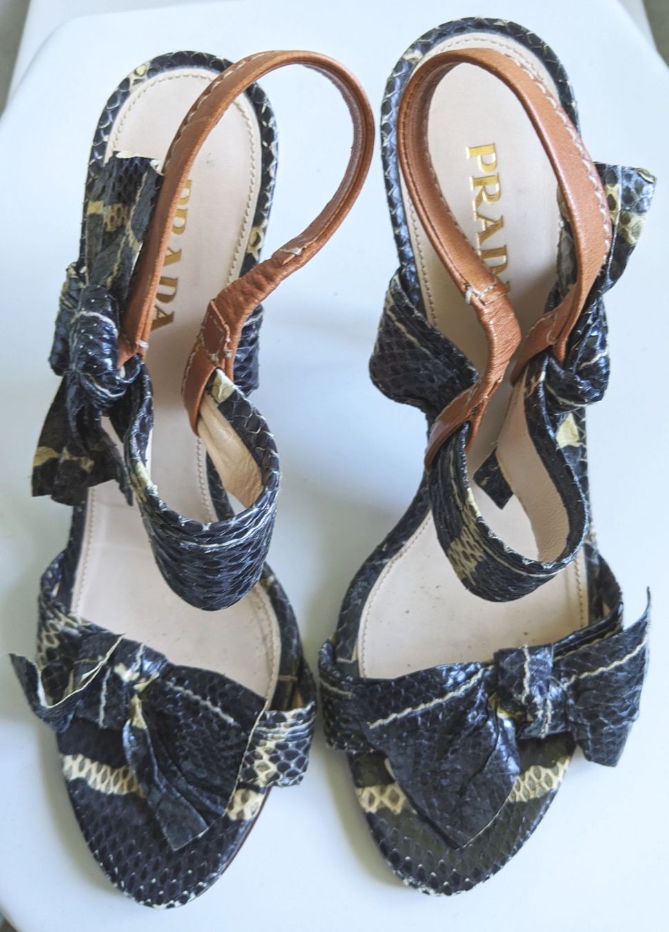 Prada Scarpe da donna: PRADA : Sandales en serpent bicolore 39.5 – Nuovo (secondo la descrizione) da Petit-Lancy venduto da lilycerise 3