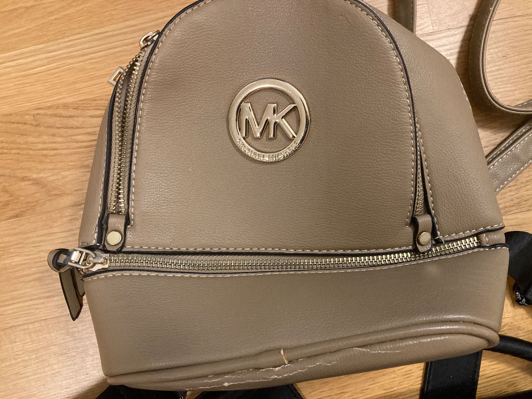 Borse da donna: 3 Rucksäcke und 1 Tasche gebraucht – Usato da Luzern venduto da Mauseli4 5