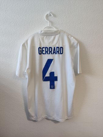 England (Gerrard #4) 2014/15 (M)