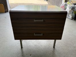 Vintage Nachttisch Schubladenkommode braun mit Metallfuss 
