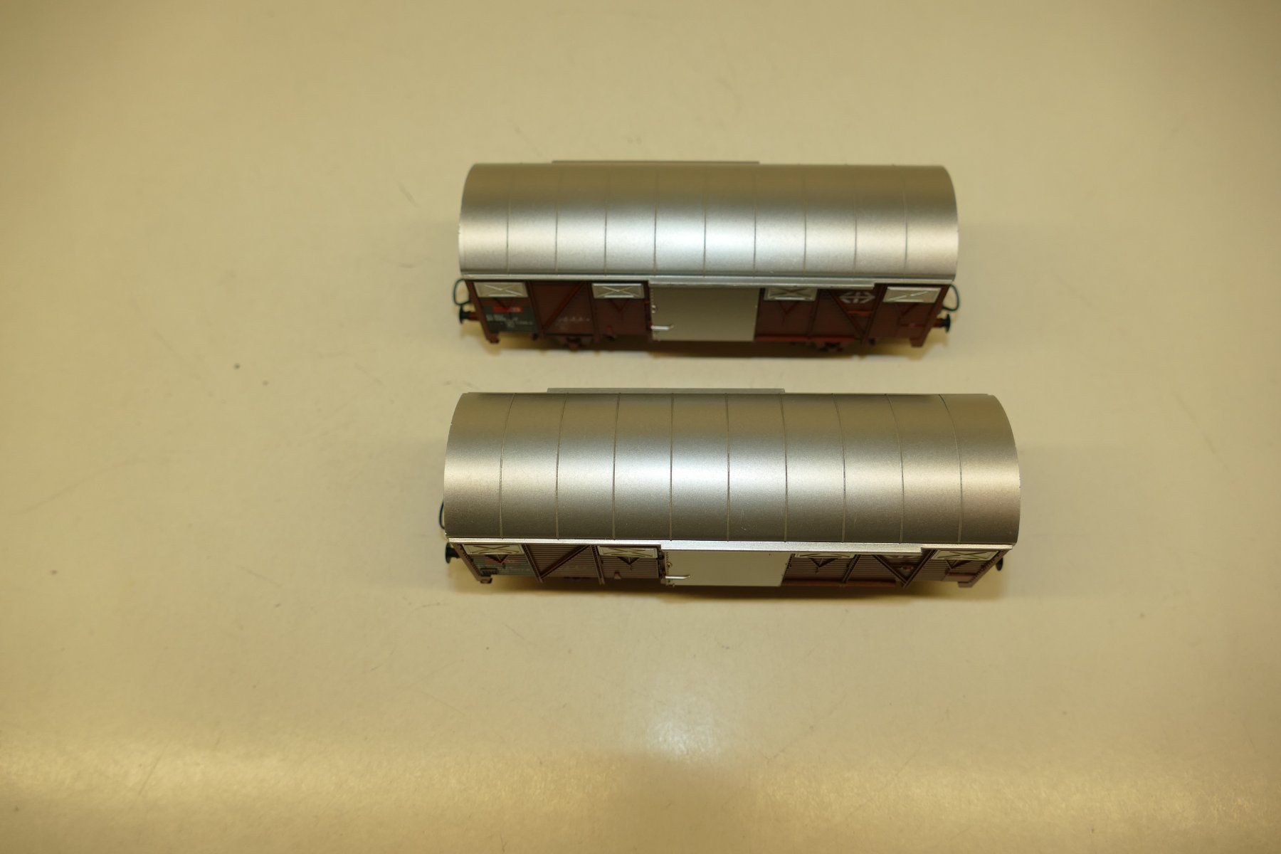Lima Modellini di ferrovie: Lima H0: 2xSBB Güterwagen – Nuovo (secondo la descrizione) da Niederhasli venduto da Flash32 3