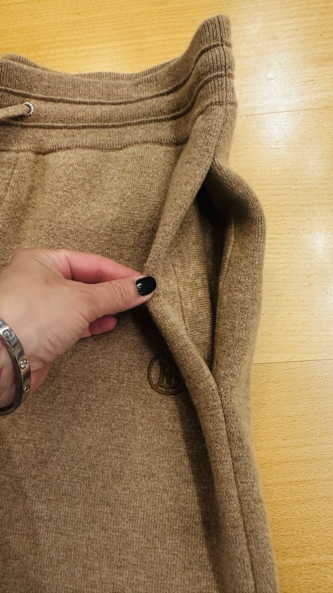 Burberry Pantaloni: Burberry Kasimir kurze Hosen NP 640.- – Nuovo e nell'imballaggio originale da Lachen SZ venduto da HelvetiaLuxury 4