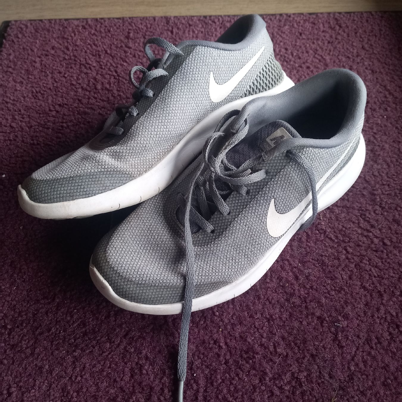Nike Scarpe da uomo: basket nike taille 38,5 – Usato da Chavannes-de-Bogis venduto da senator635