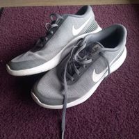 basket nike taille 38,5