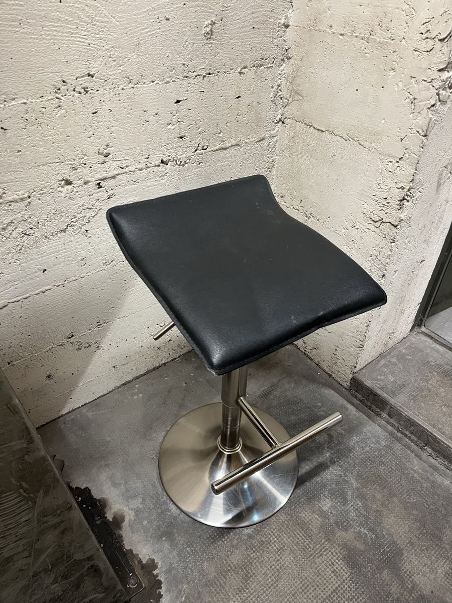Sgabelli: 2 bar stools – Usato da Genève venduto da malgo-lm