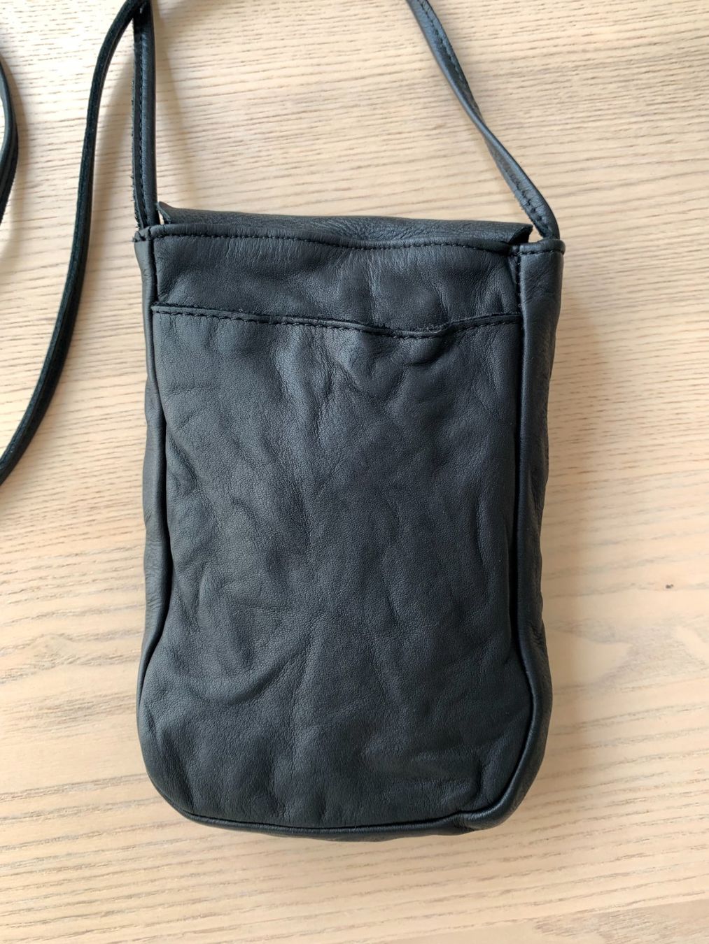 Taschen für Damen: Pas de Calais crossbody small black leather bag – Gebraucht aus Basel von gladghost 3