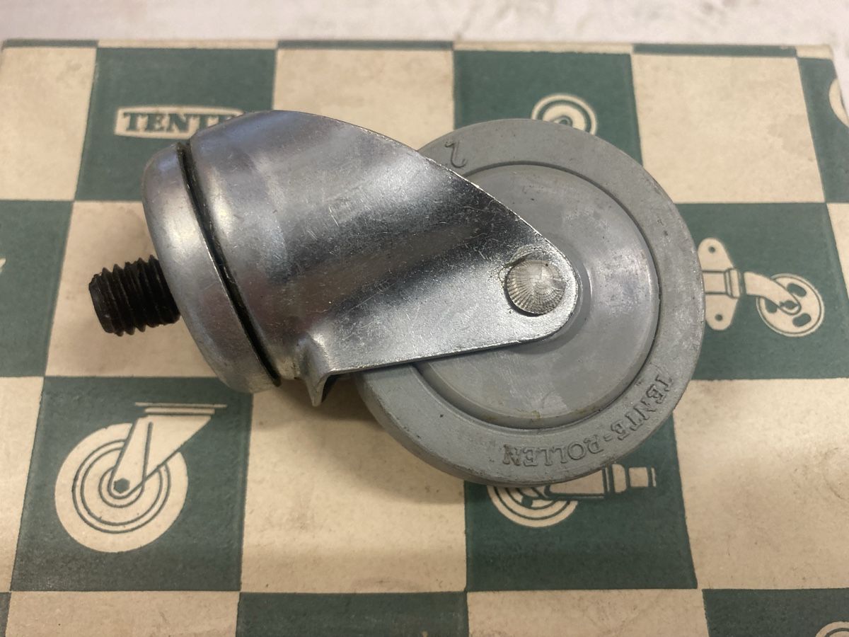 Eisenwaren: MÖBEL RÄDER MID CENTURY – Neu (gemäss Beschreibung) aus Bottmingen von Surubi 4