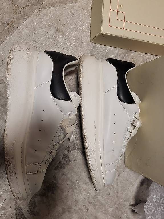 Chaussures femmes: Alexander Mcqueen – D'occasion à Châtel-St-Denis par Gdch 1