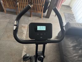 Hochwertiger Heimtrainer / Ergometer – wenig benutzt, sehr g