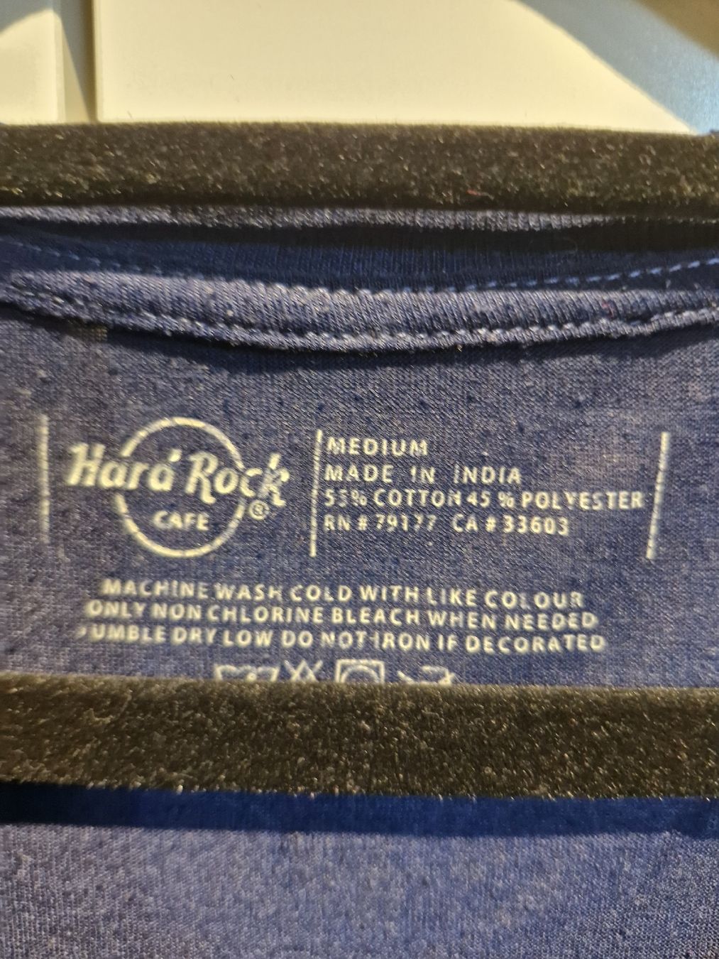 Hard Rock Cafe T-shirt: Hard Rock Cafe Hollywood – Usato da Muotathal venduto da Sereina-muheim 2