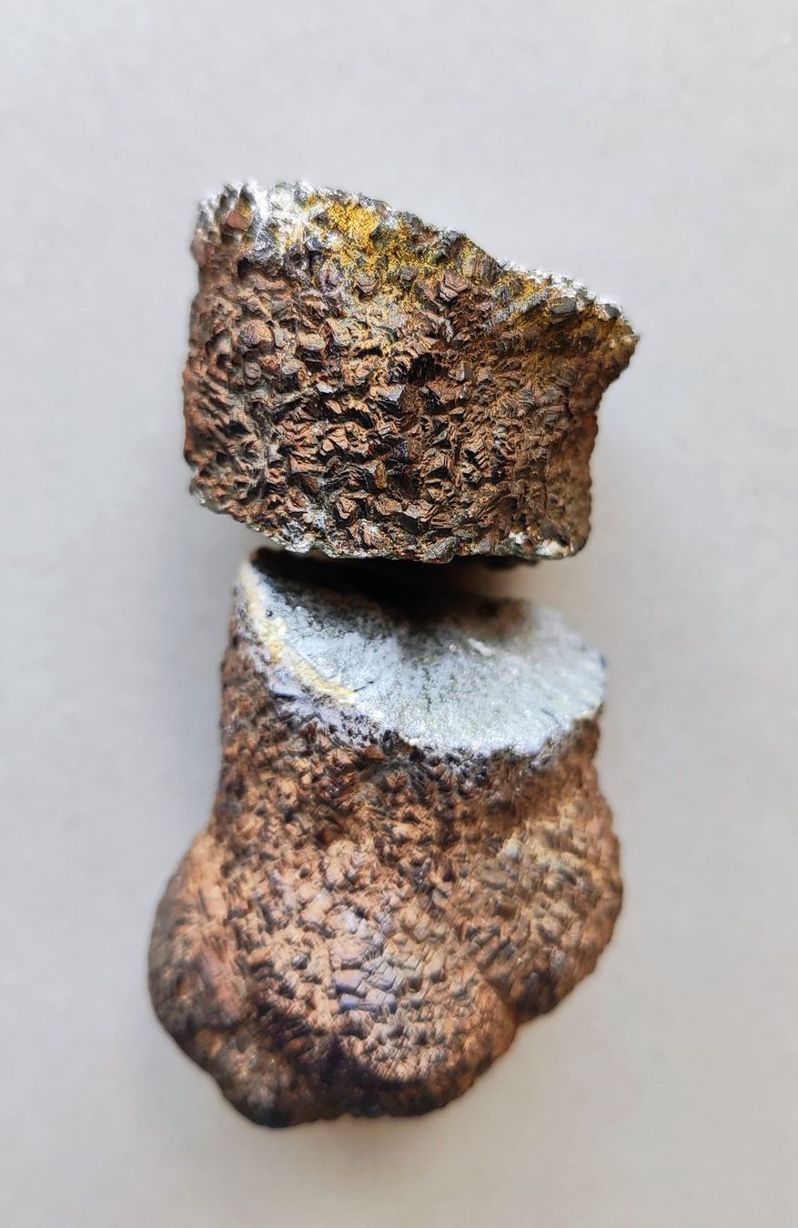 Minerali & Pietre curative: Ancienne stalagmite naturelle coupée en deux – Usato da Carouge GE venduto da for_8yym 2
