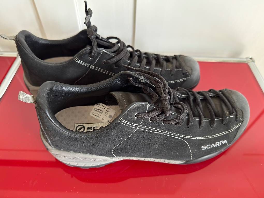 Scarpa Scarpe da uomo: Scarpa Mojito Leather (44,5) – Usato da Winterthur venduto da Frisso 1