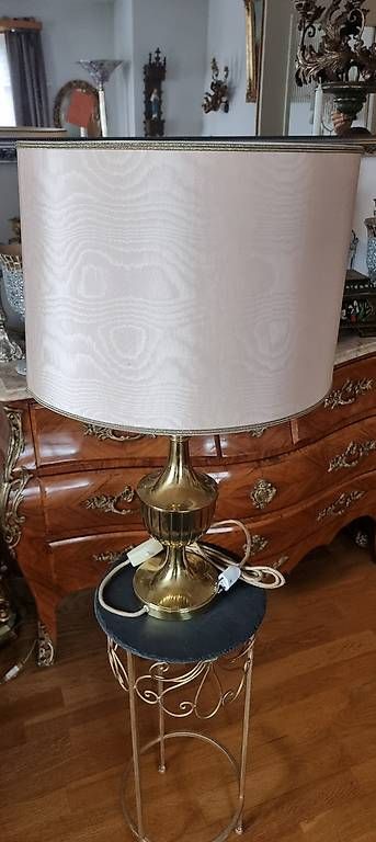 Lampade: Goldene Messing Tischlampe – Usato da Kaufdorf venduto da Nati-Nati 2