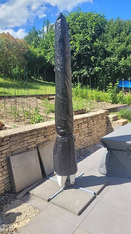 Ombrelloni: Parasol déporté 4mx3m avec housse de protection – Usato da Bevaix venduto da bleriot04 2