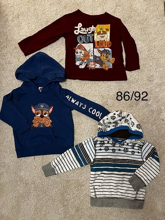 Lotti & Set di vestiti: Langarm Kleider 80/86 – Usato da Sulgen venduto da AldinaA.