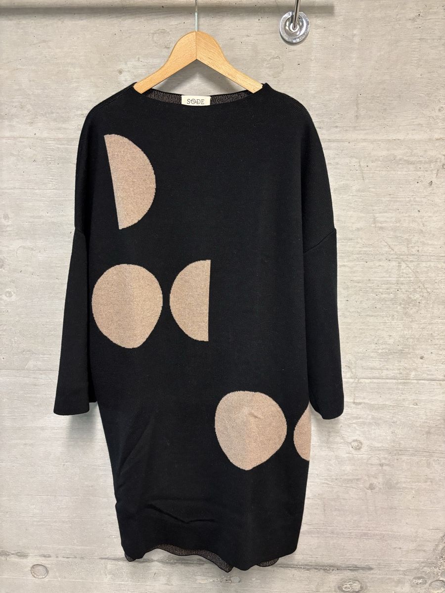 Vestiti: SODE Pullover Kleid Gr. M modern mit Flecken-Muste – Usato da Basel venduto da nuggi09