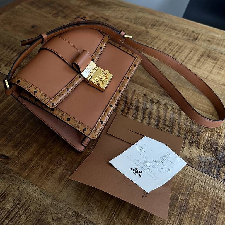 Borse da donna: MCM tracy shoulder bag – Usato da Baden venduto da laurent2025 2