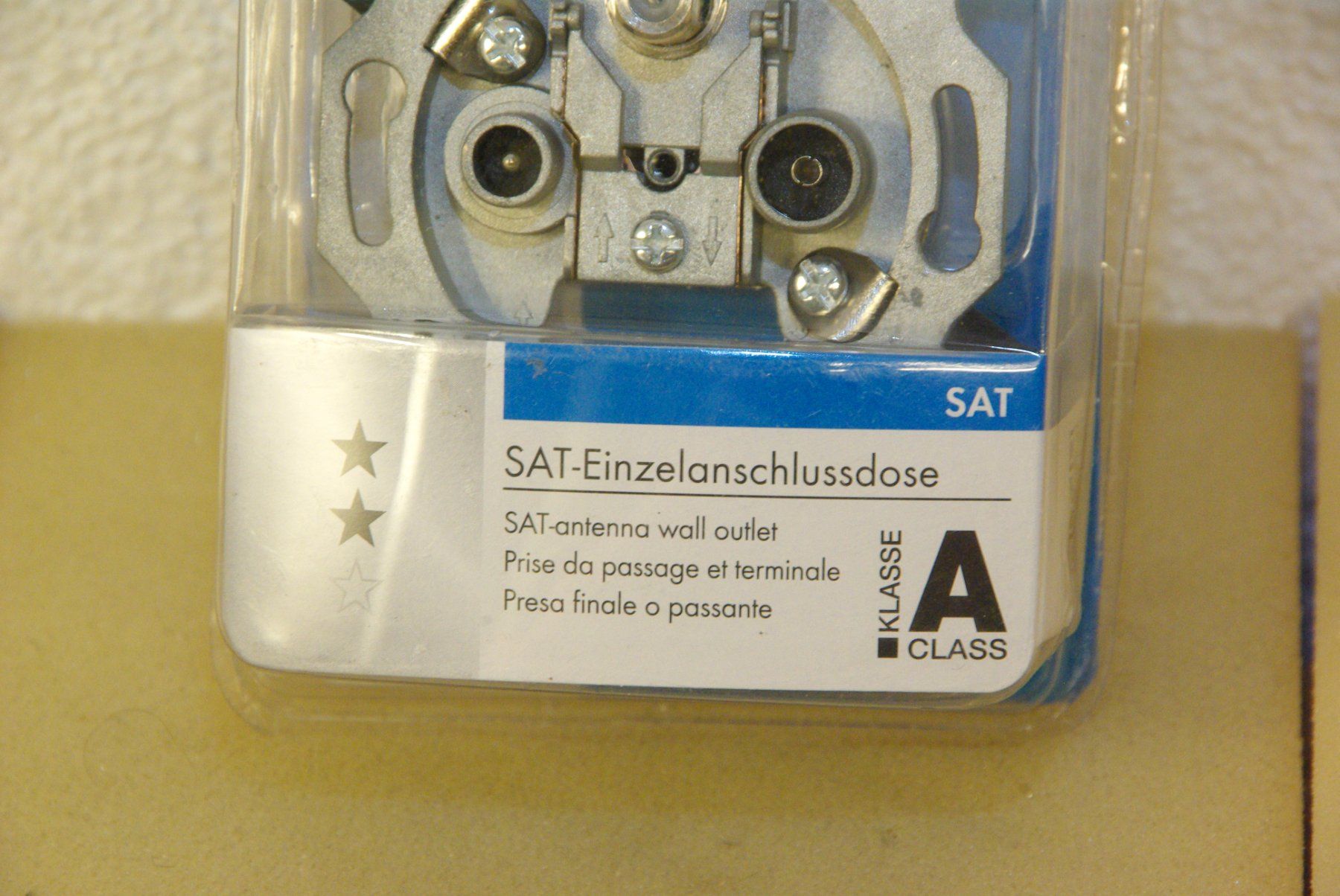 Stecker: SAT - Einzelanschlussdose von Schwaiger – Neu und originalverpackt aus Herisau von Cevianer1844 1