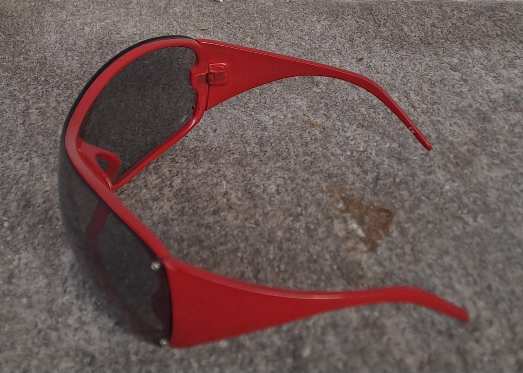 Occhiali & Lenti: Sonnenbrille mit rotem gestell/Gläser grau – Usato da spruga venduto da andrapush 2