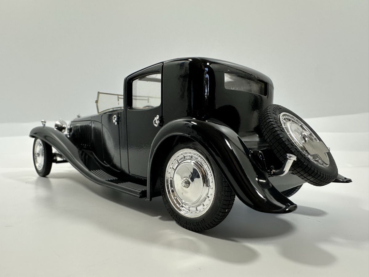 Solido Voitures modèles: 1930 Bugatti Royal Type 41 1:18, schwarz, SOLIDO  – D'occasion à Zofingen par rf9_x2xt 3