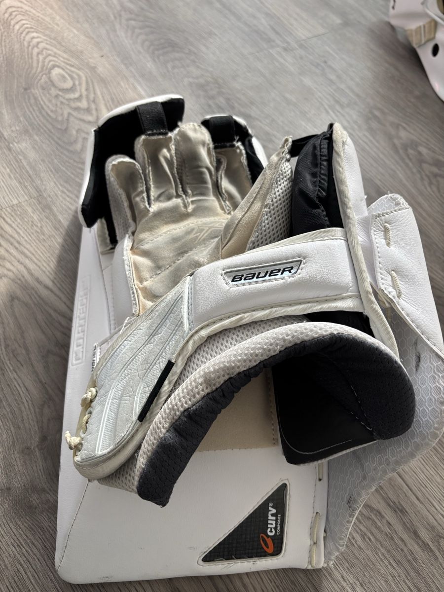 Bauer Gants & mitaines : Stockhand Bauer 2x Pro  – D'occasion à Hägendorf par MadameRosa 1