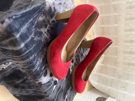 Rote Pumps AMIA Schuhe, Gr. 38, Wildleder, Top Zustand