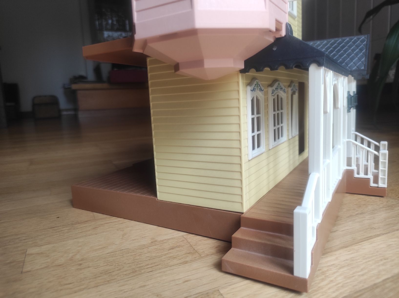 Jouets: Spiel-Villa – D'occasion à Romanshorn par dan_hxj9 2