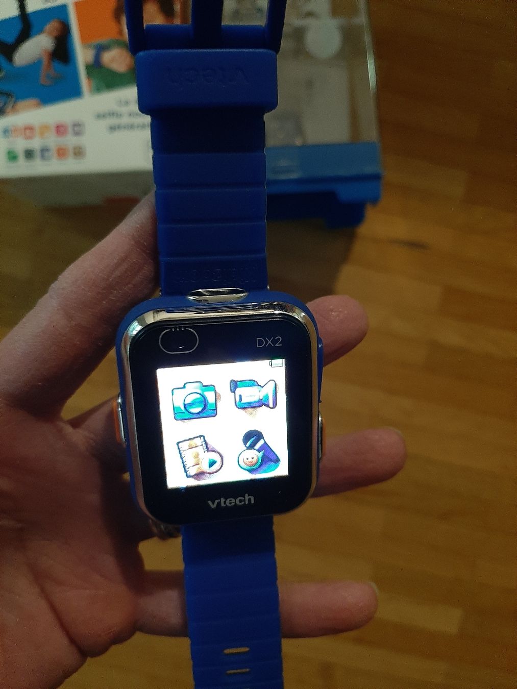 Vtech Smartwatch: Vtech Kidizoom Smartwatch DX2 – Nuovo (secondo la descrizione) da Petit-Lancy venduto da pecaesculca