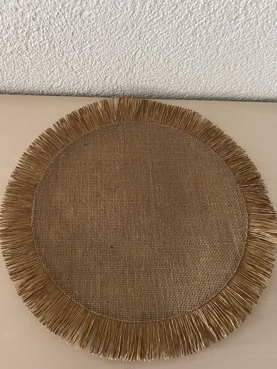 Set di tavolo e panche: 6er Set: Rustikale Tischsets aus Jute, Neu – Nuovo (secondo la descrizione) da Luzern venduto da suhamadlun 1