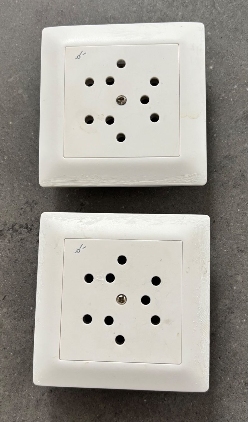 Stecker: Steckdose weiss 2x gebraucht – Gebraucht aus Buchs AG von Byru