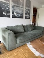 Gemütliches Sofa in Olivgrün - von Möbel Pfister